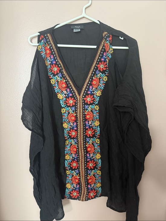 Vici Other - VICI Black V-Neck Tunic with Multicolor Floral Embroidery